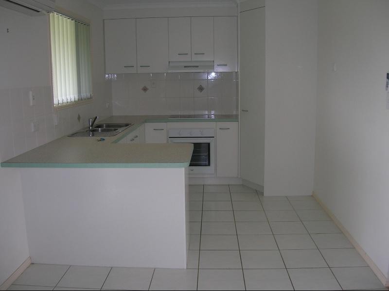 24 Kestrel Crt, Eli Waters QLD 4655