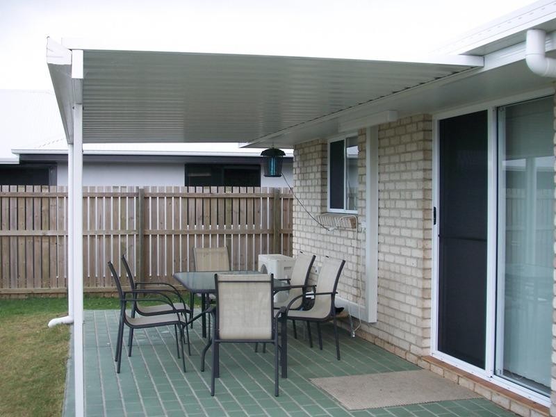 24 Kestrel Crt, Eli Waters QLD 4655