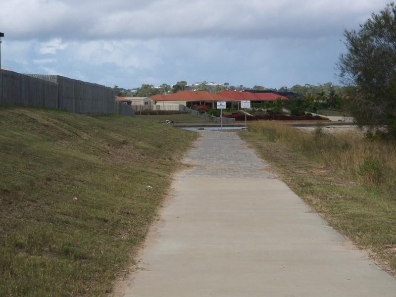 24 Kestrel Crt, Eli Waters QLD 4655