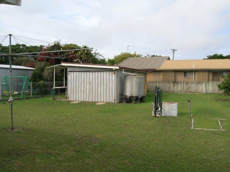 7 Ocean St, Torquay QLD 4655