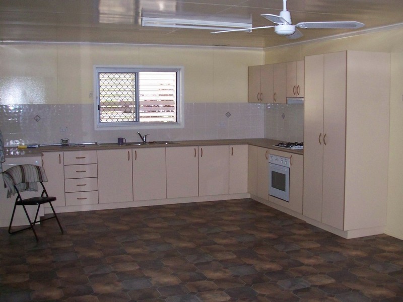 Point Vernon QLD 4655