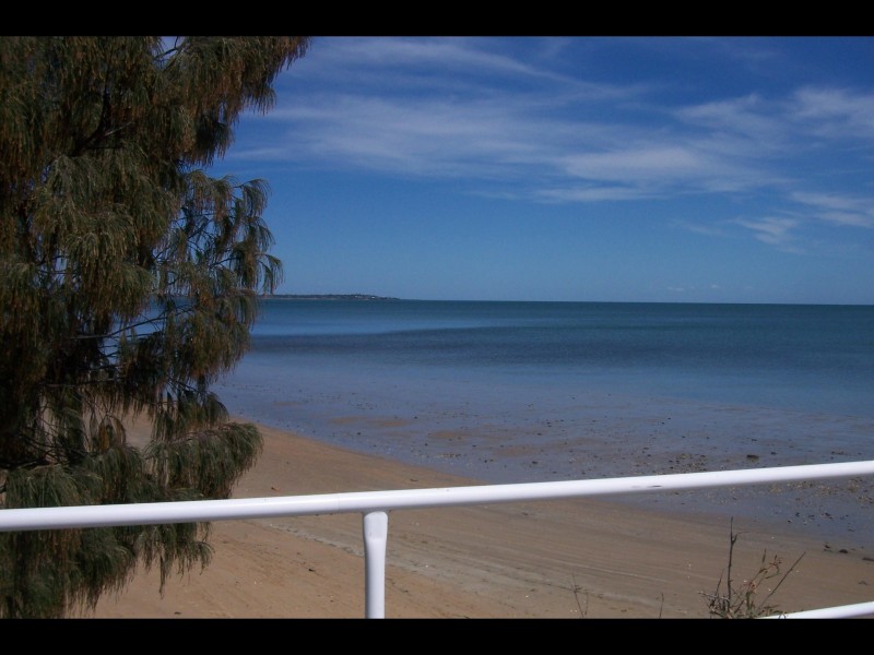18 South St, Urangan QLD 4655