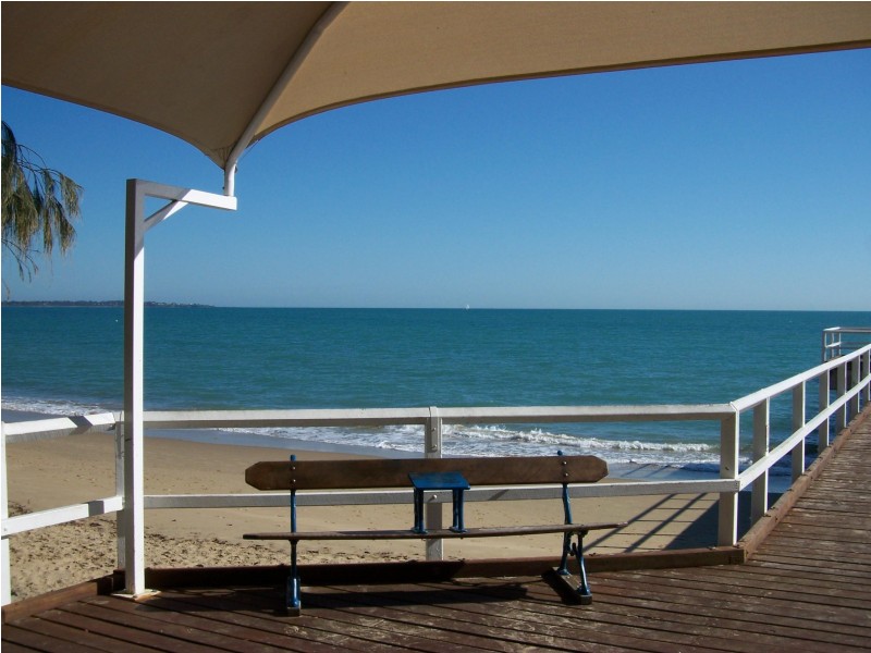 25 Ocean Street, Torquay QLD 4655