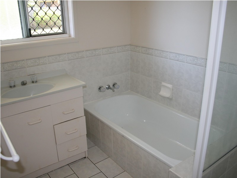 90 Tooth Street, Pialba QLD 4655