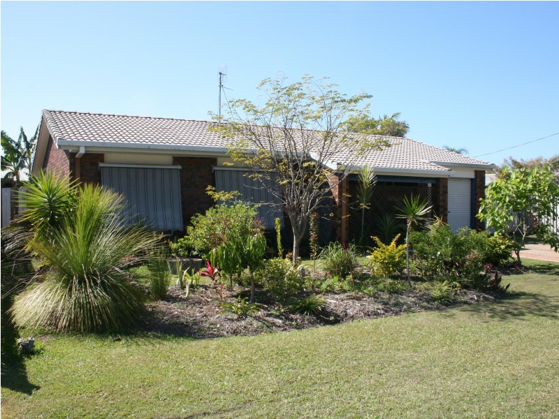 90 Tooth Street, Pialba QLD 4655