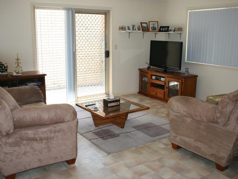 115 Bideford St, Torquay QLD 4655