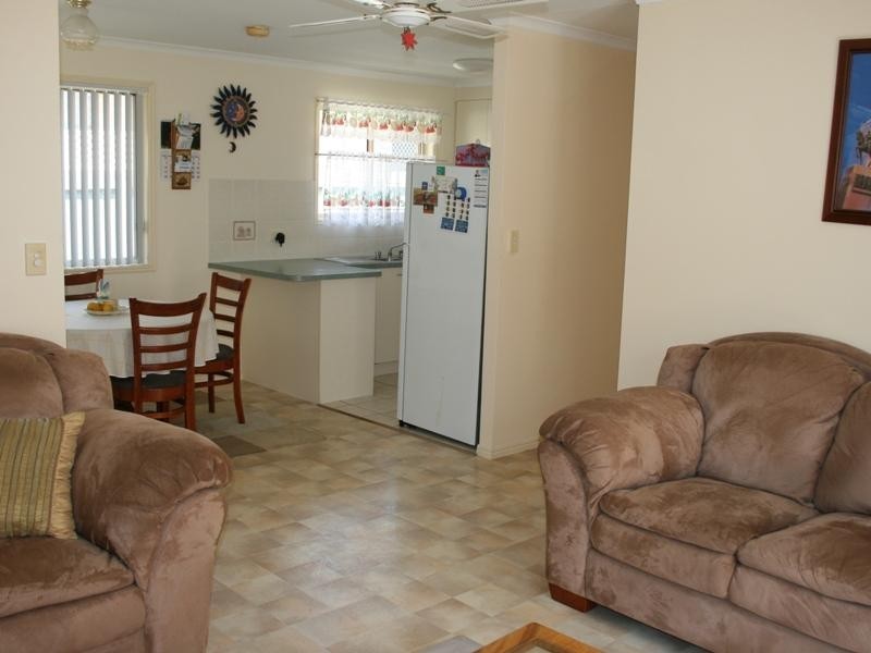 115 Bideford St, Torquay QLD 4655