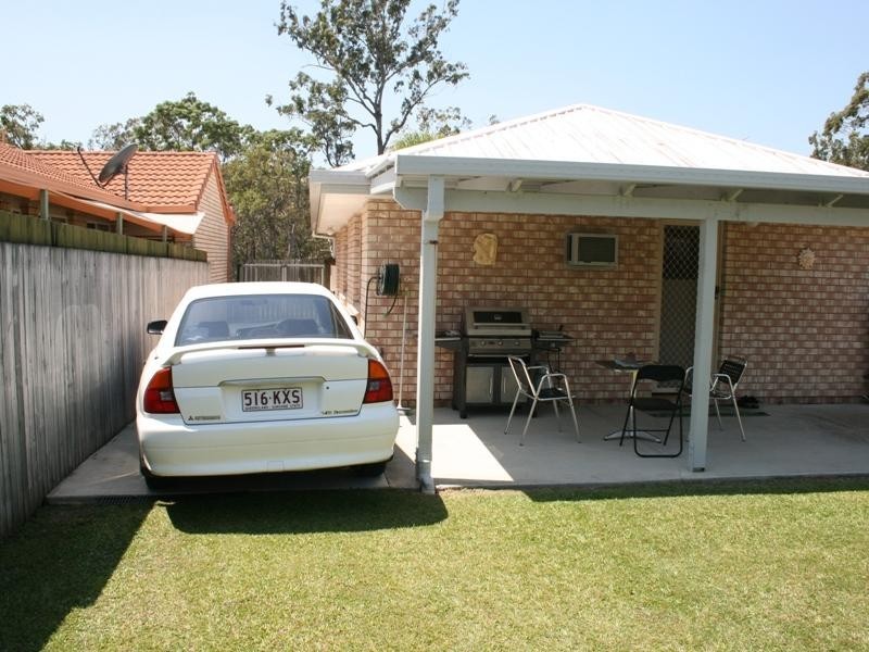 115 Bideford St, Torquay QLD 4655