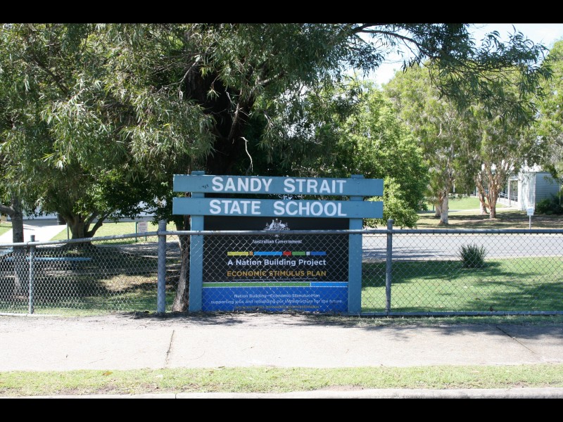 115 Bideford St, Torquay QLD 4655