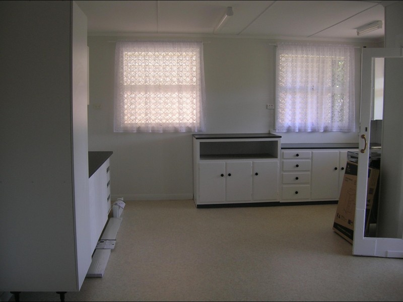 25 Ocean Street, Torquay QLD 4655