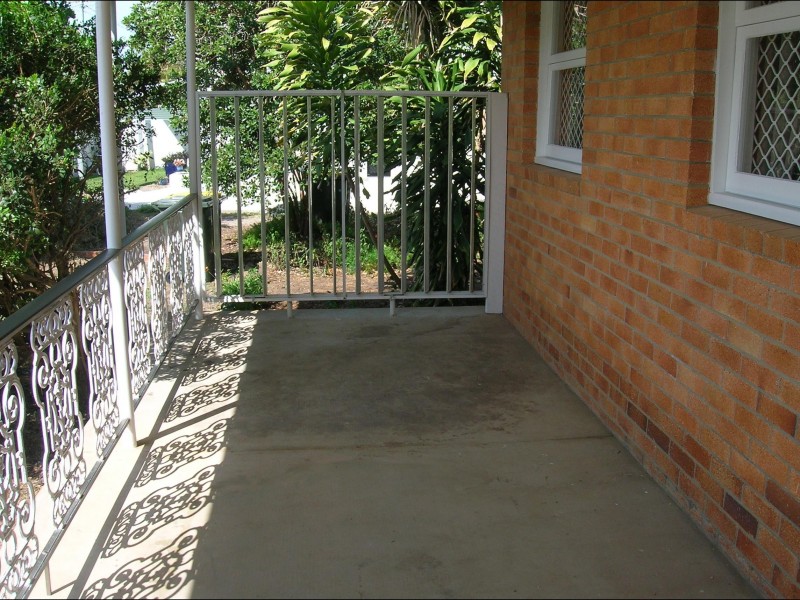 25 Ocean Street, Torquay QLD 4655