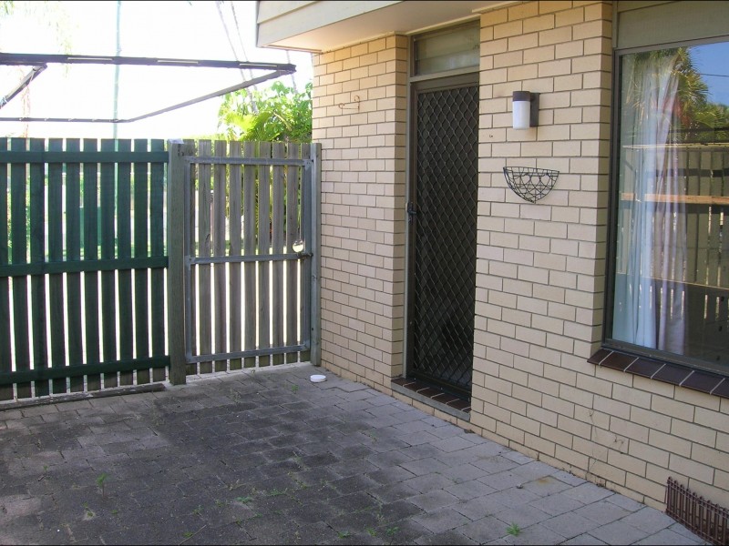 6/32 Cypress St, Torquay QLD 4655