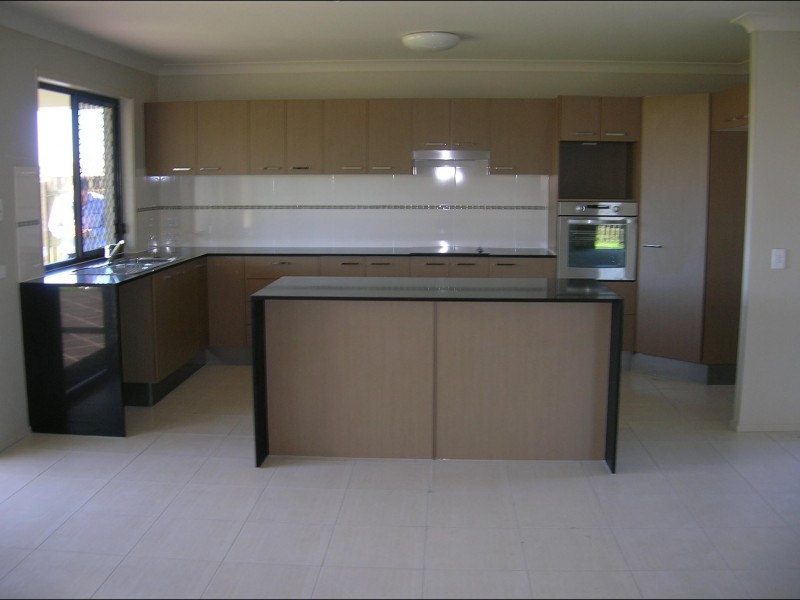 15 Fishburn Way, Eli Waters QLD 4655