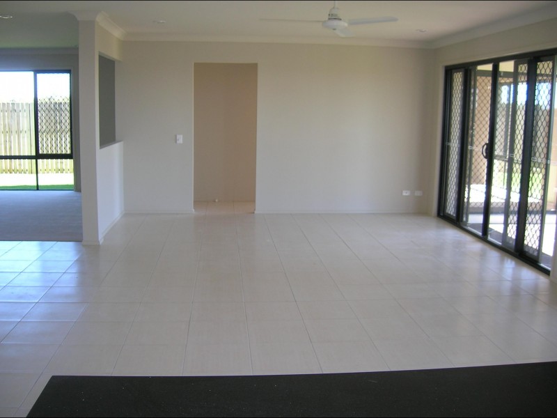 15 Fishburn Way, Eli Waters QLD 4655