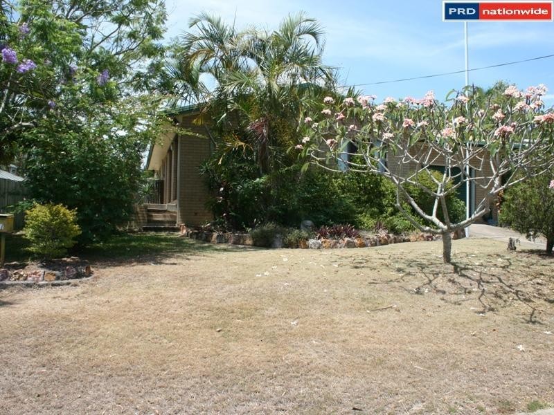 17 Bruce Street, Torquay QLD 4655