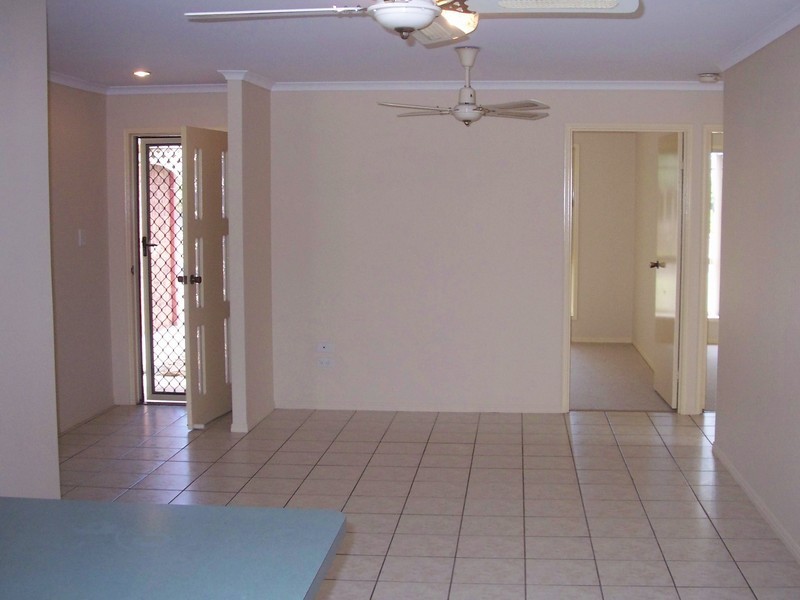7 Merrilyn Court, Urangan QLD 4655