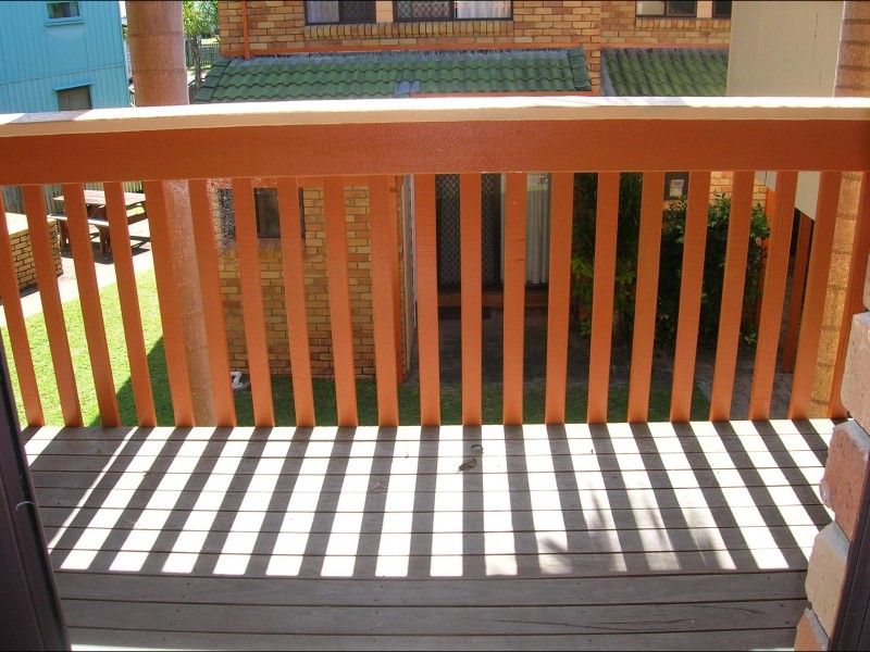 8 436 Esplanade, Torquay QLD 4655