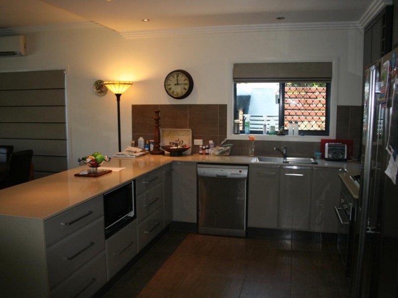 2/16 Gossner Street, Scarness QLD 4655