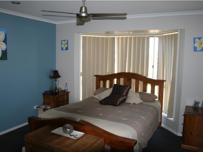 77 Endeavour Way, Eli Waters QLD 4655