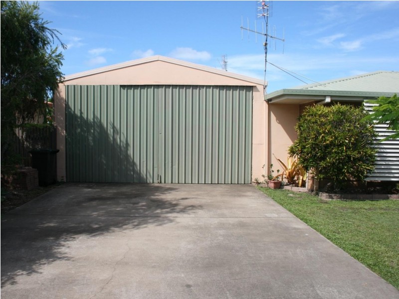 796 Boat Harbour Drive, Urangan QLD 4655