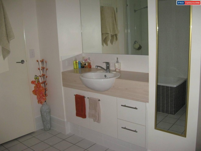 35/68 Pulgul Street, Urangan QLD 4655