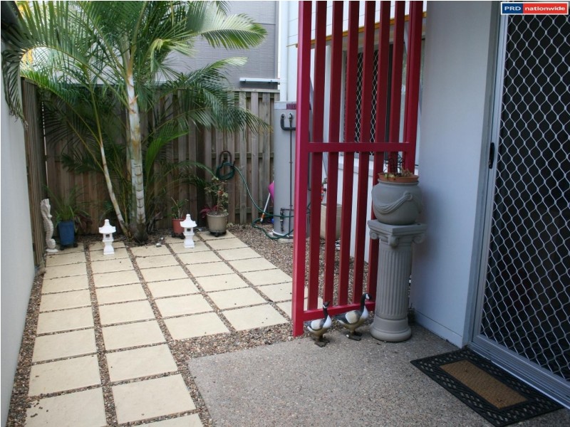 35/68 Pulgul Street, Urangan QLD 4655