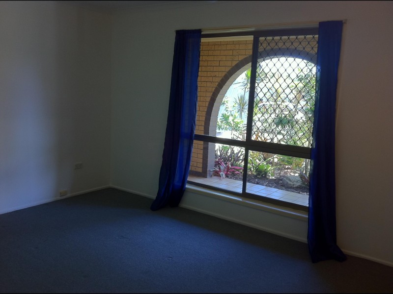 14 Minguin St, Scarness QLD 4655