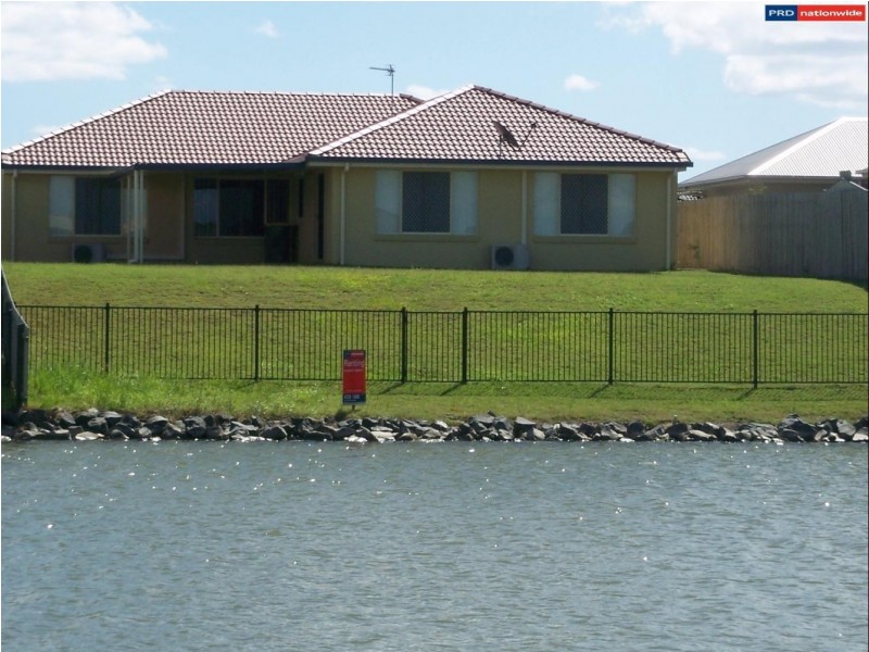 4 Earl St Vincent Circuit, Eli Waters QLD 4655