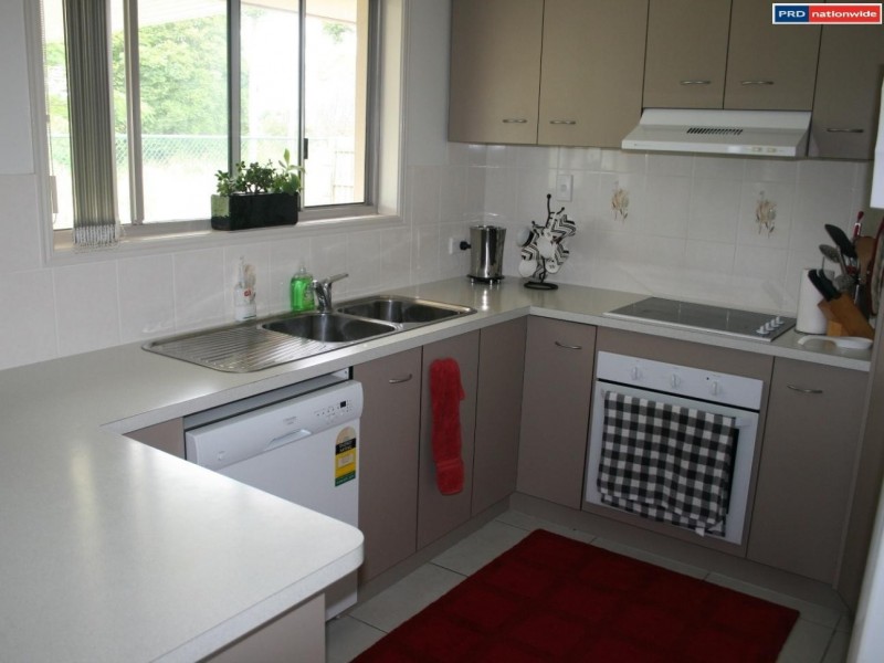 2/111 Ibis Boulevard, Eli Waters QLD 4655