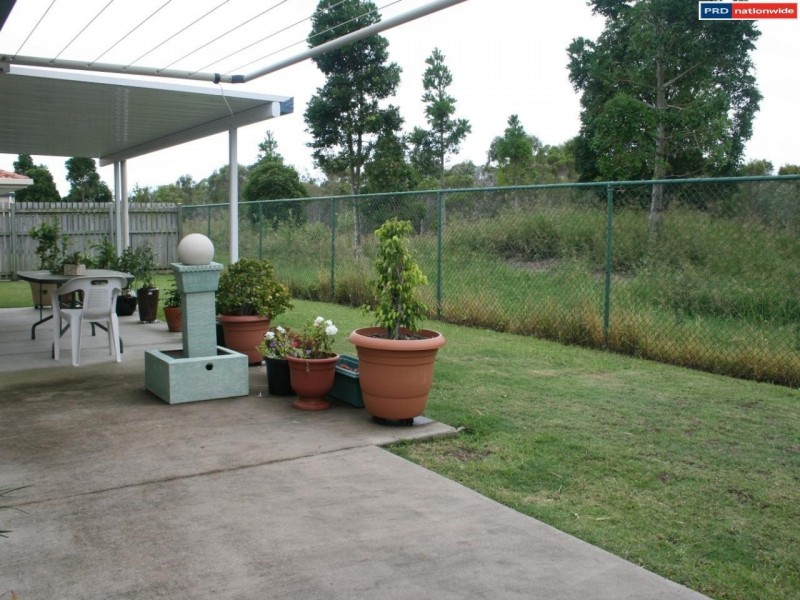 2/111 Ibis Boulevard, Eli Waters QLD 4655