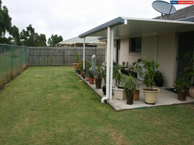 2/111 Ibis Boulevard, Eli Waters QLD 4655