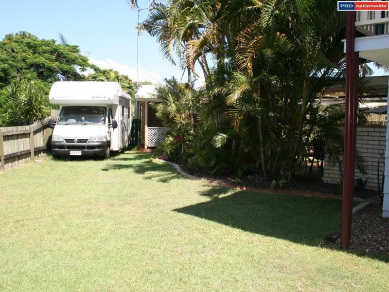 28 Gibbs Street, Urangan QLD 4655