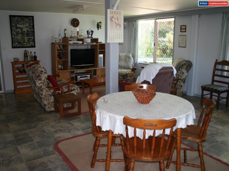 28 Gibbs Street, Urangan QLD 4655