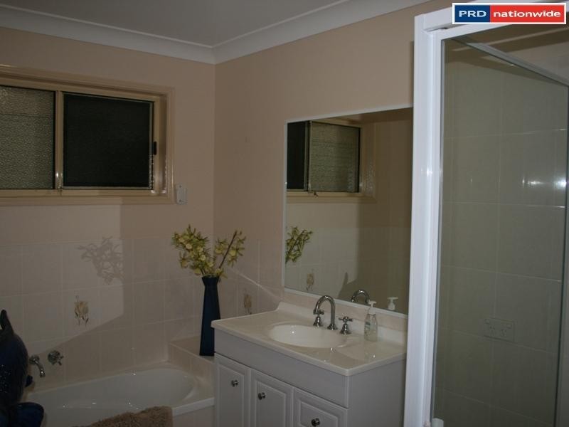 9 Lady Penrhyn Drive, Eli Waters QLD 4655