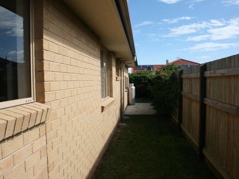 7 Dory Drive, Point Vernon QLD 4655