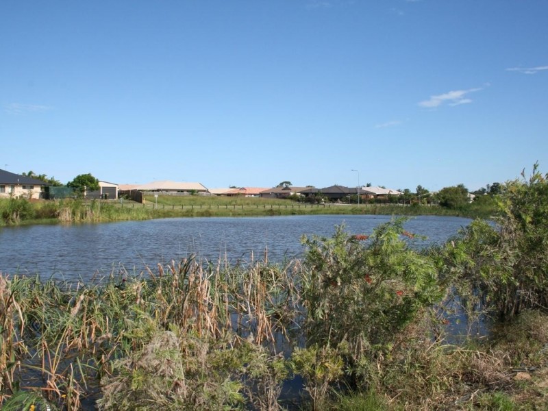 7 Dory Drive, Point Vernon QLD 4655