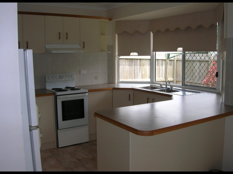 4/13 George Street, Pialba QLD 4655