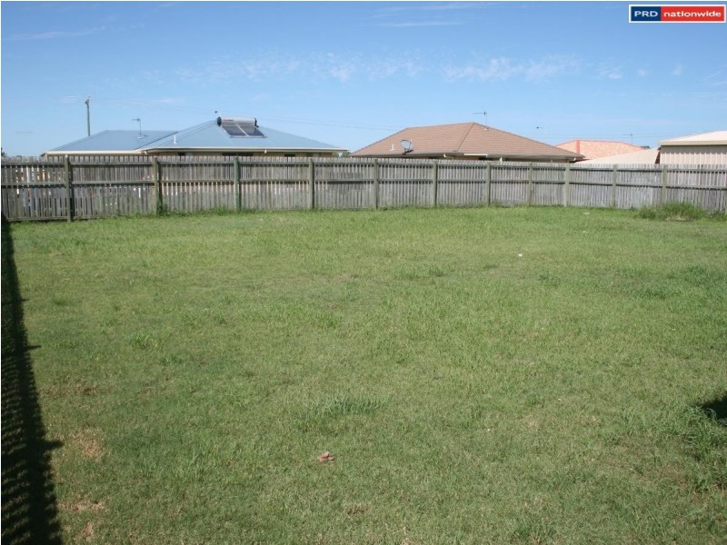 17 Bronton Way, Point Vernon QLD 4655