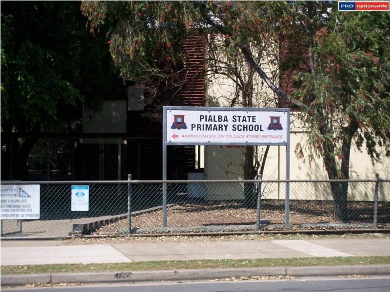 17 Bronton Way, Point Vernon QLD 4655