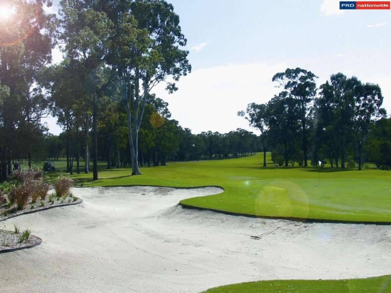 17 Bronton Way, Point Vernon QLD 4655