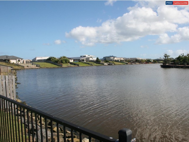 49 Endeavour Way, Eli Waters QLD 4655