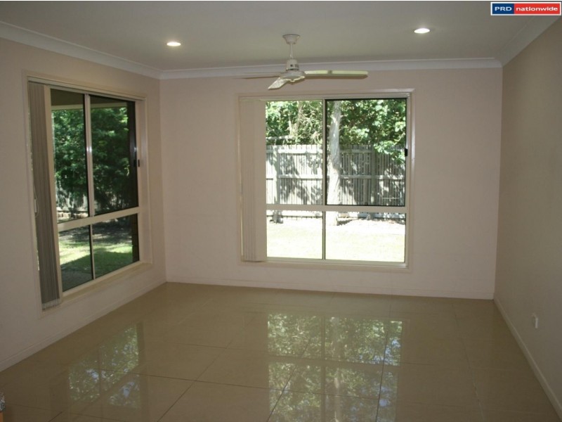 2/11 Daintree Drive, Torquay QLD 4655