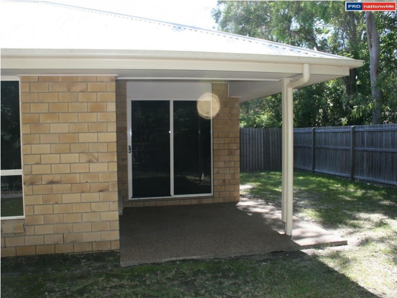 2/11 Daintree Drive, Torquay QLD 4655