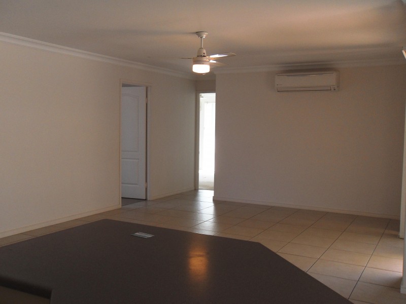 9 Pembridge Cct, Urraween QLD 4655