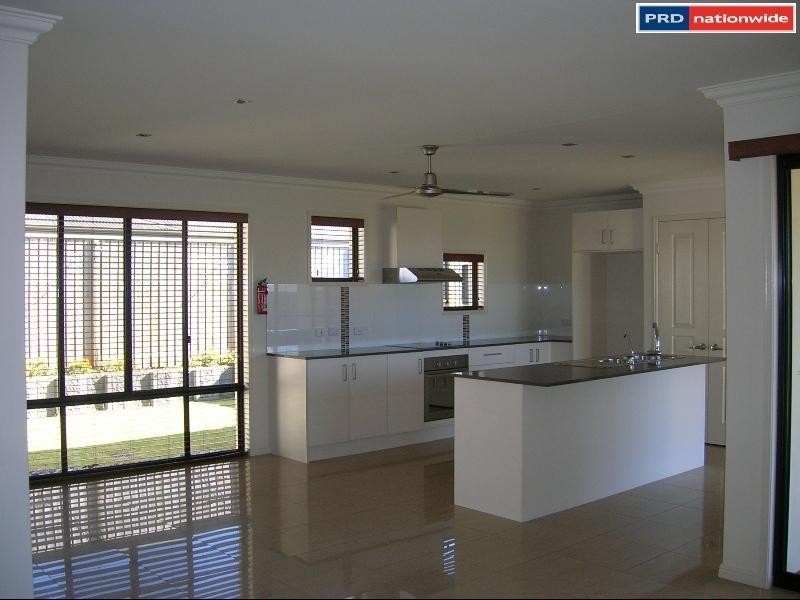 13 Bay Park Road, Wondunna QLD 4655