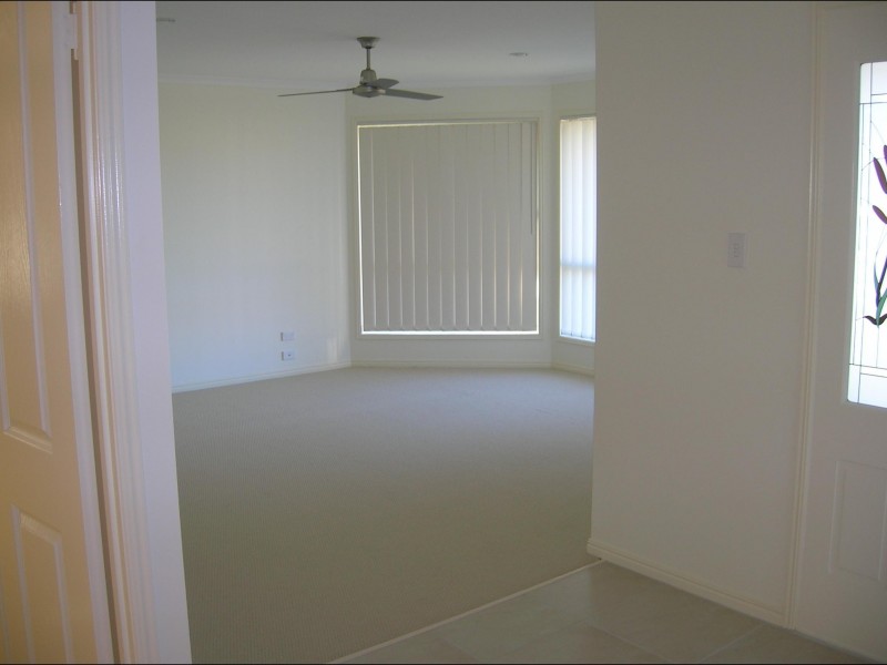 35 Kookaburra Drive, Eli Waters QLD 4655