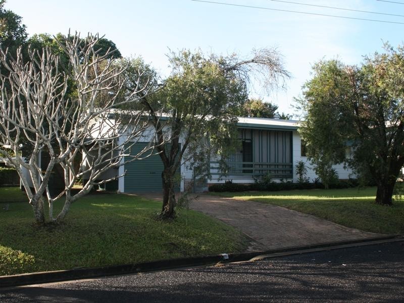 34 Hervey Street, Scarness QLD 4655