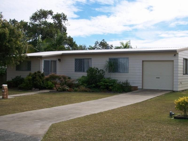 18 Minguin Street, Scarness QLD 4655