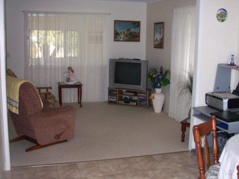 18 Minguin Street, Scarness QLD 4655