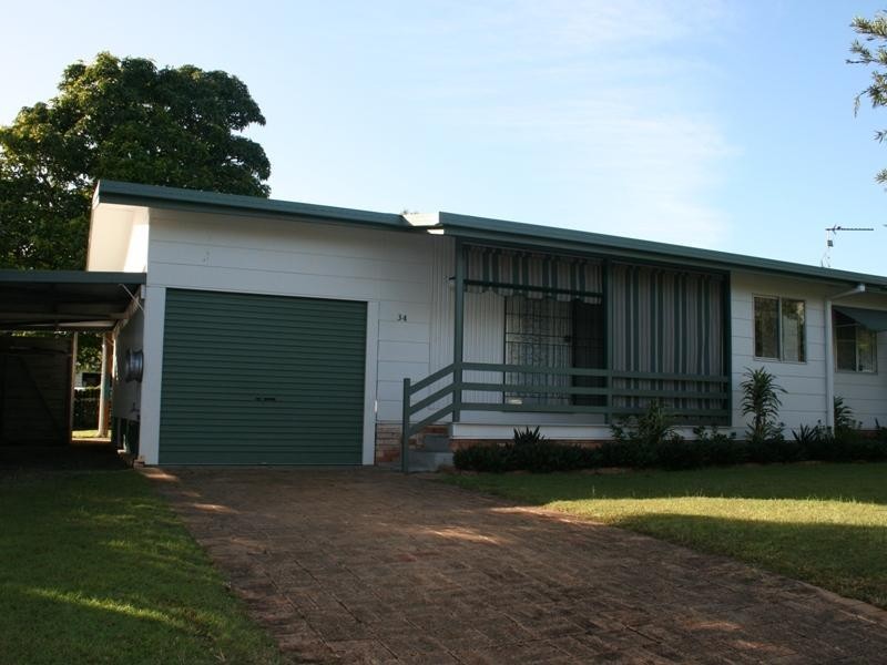 34 Hervey Street, Scarness QLD 4655
